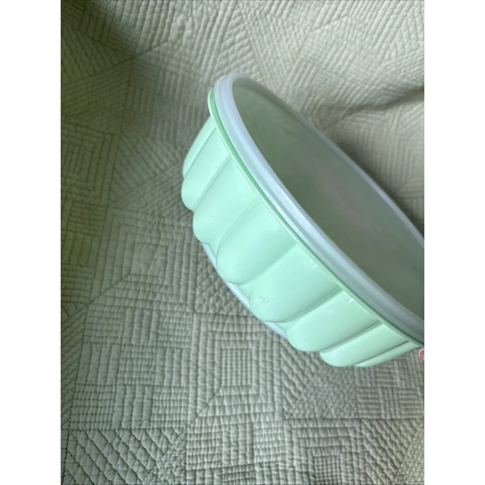 Vintage Tupperware Large Jello Mold Mint Green 3 Piece Serving Ice Ring